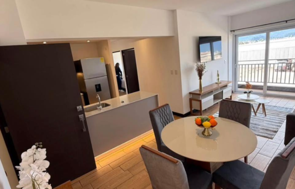 Apartamento Amueblado de 2 Dormitorios en Renta en Altos de Occidente Torre 1