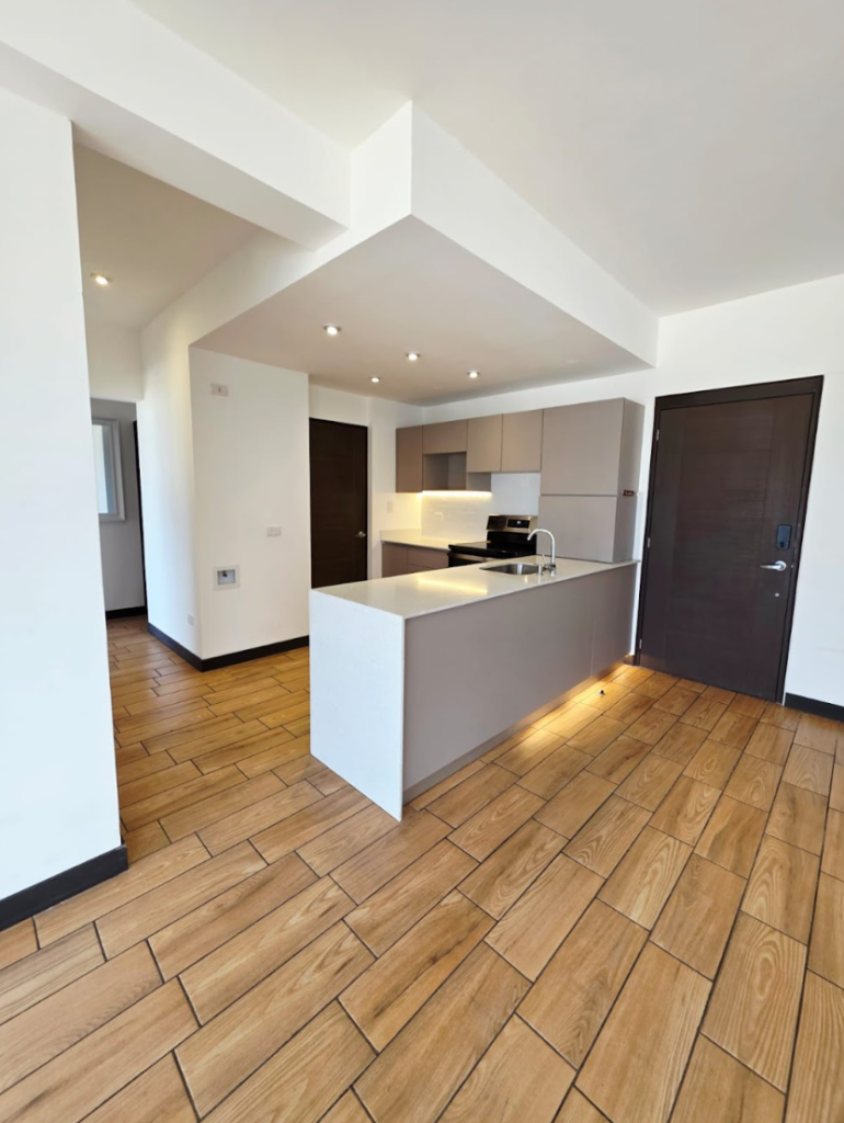 Apartamento de 2 Dormitorios en Venta en Altos de Occidente Torre 1