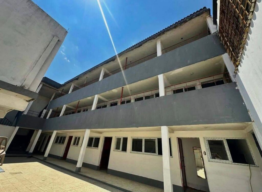 Amplio Inmueble en Renta para Colegio, Oficinas o Negocio en Jardines de Xelajú Zona 7