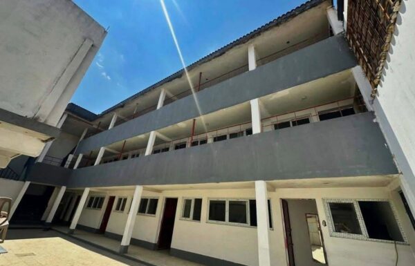 Amplio Inmueble en Renta para Colegio, Oficinas o Negocio en Jardines de Xelajú Zona 7