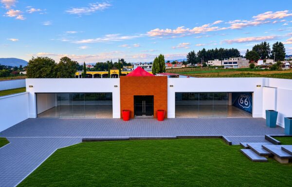 Residencia en Venta sobre 4 Cuerdas de Terreno en San Mateo
