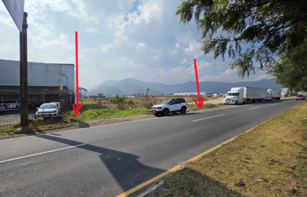 Terreno de 9.89 Cuerdas en Venta sobre Autopista Salcajá